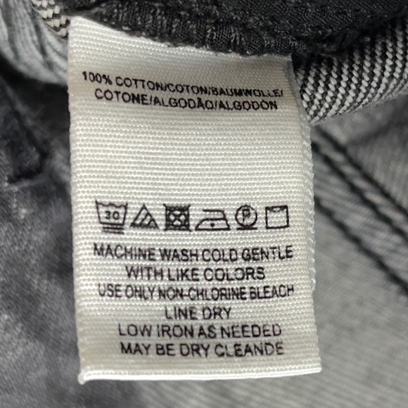 Free People We The Free Relaxed & Destroyed Denim Skirt Size 4/ 26 - Picture 8 of 9